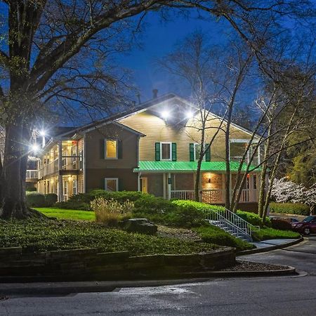 Hometowne Studios By Red Roof Atlanta Ne - Downtown Norcross Exterior photo